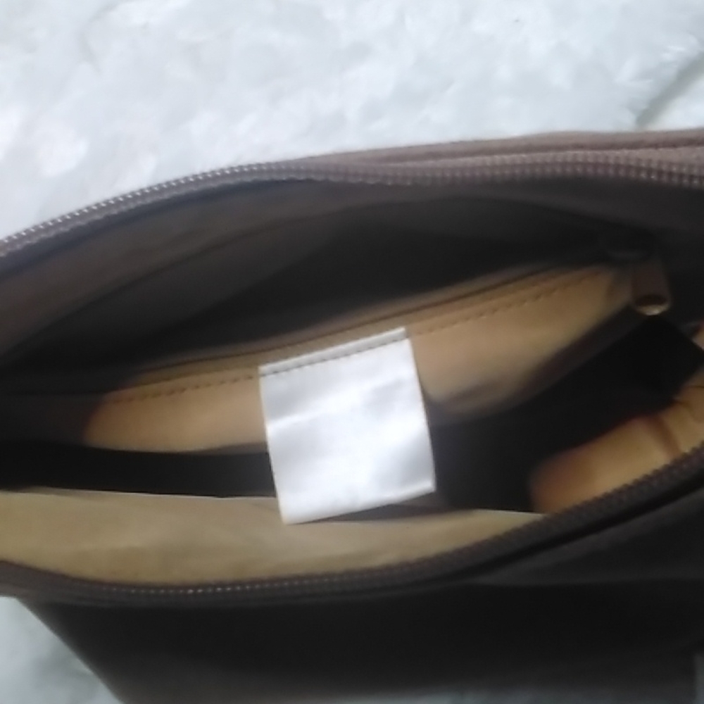 vegan leather bag Liz Claiborne - Picture 7 of 7